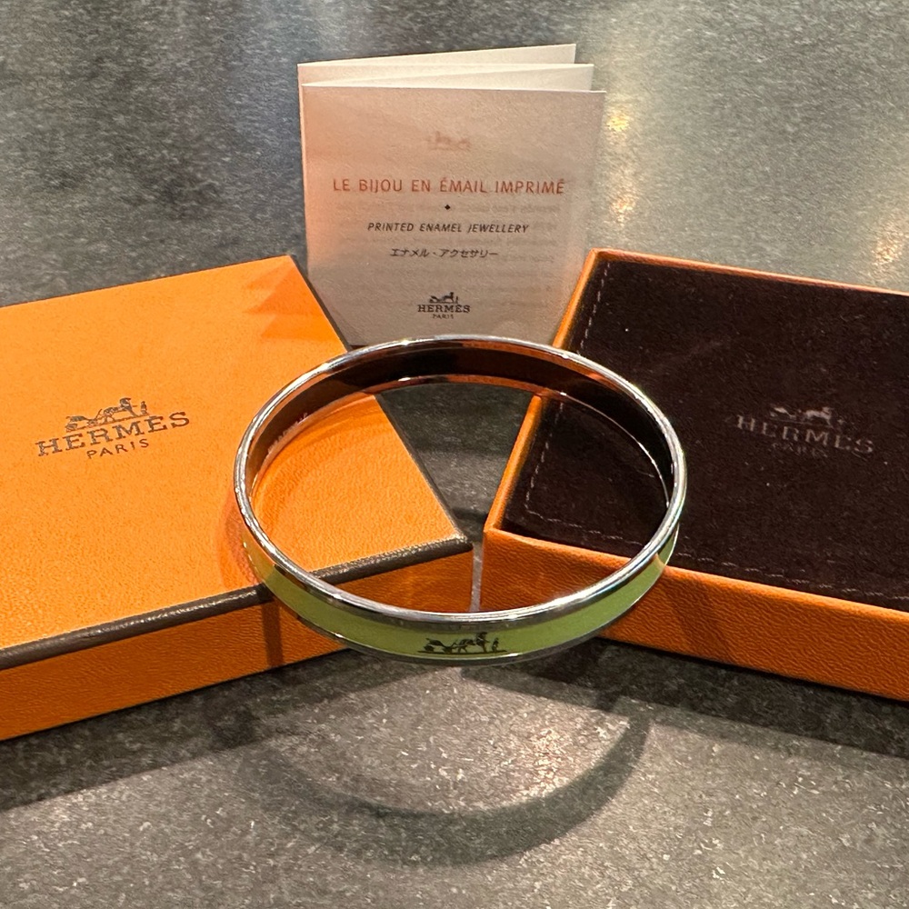 Herms Caleche Enamel Narrow Bangle - image 6